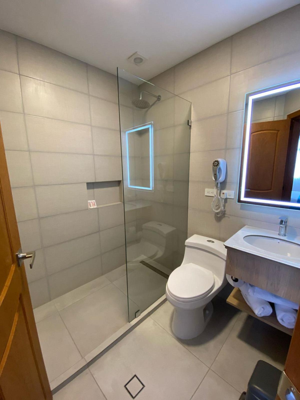 Hotel Cumbaya Sanvy Кито Экстерьер фото