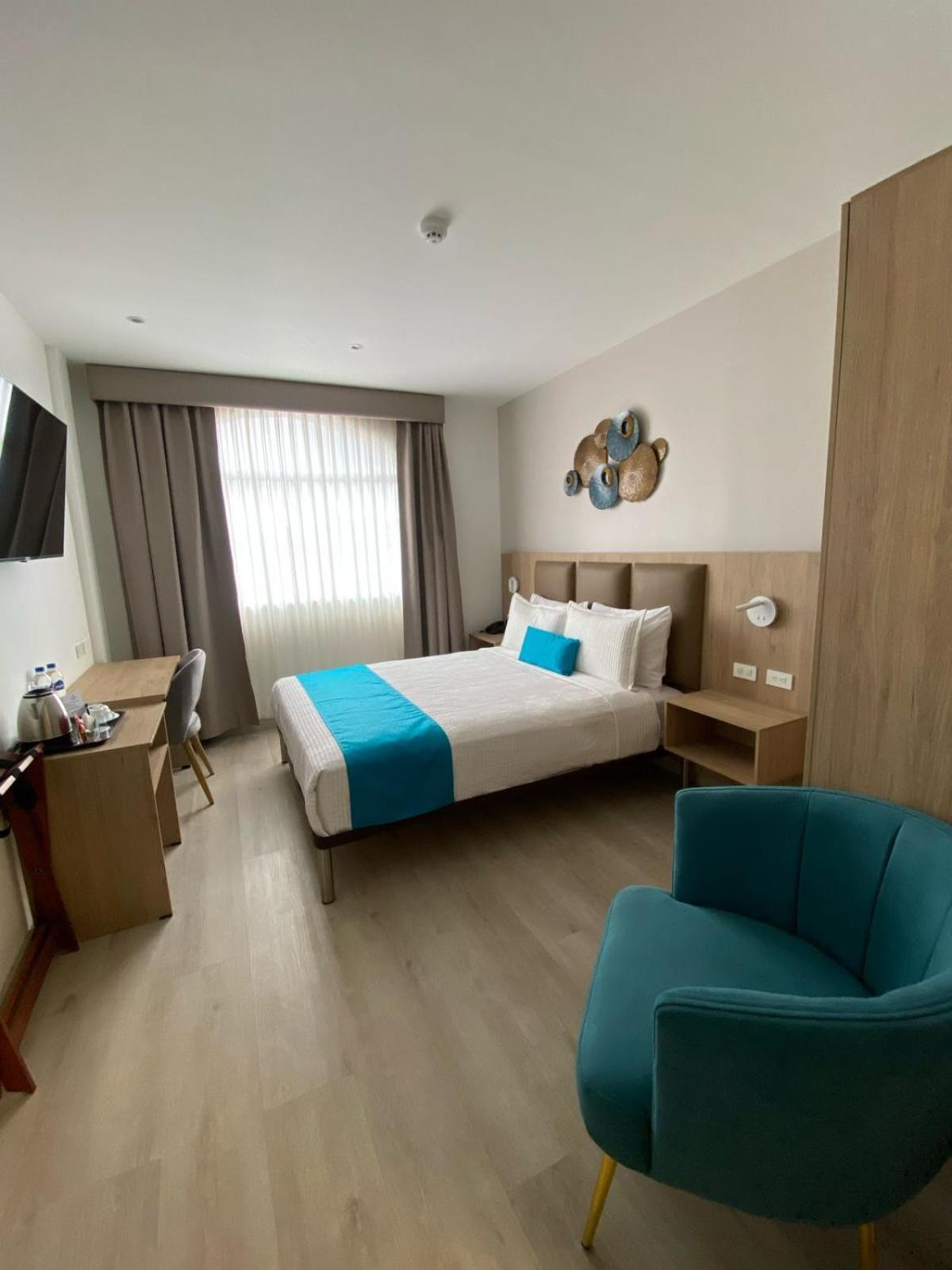 Hotel Cumbaya Sanvy Кито Экстерьер фото